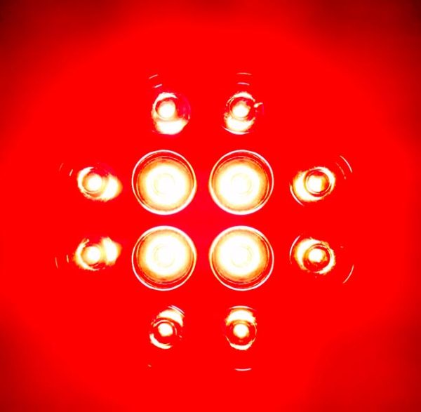 Red Light Mini Therapy Device 660nm / 670nm Red Light Man